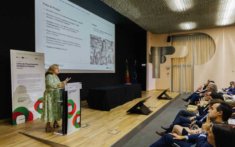 Linha FOMENTO PT2030 | Garantia de mil milhões de euros antecipa 40% de fundos às empresas